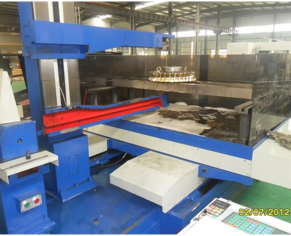 大型數(shù)控線切割，最大加工1米，承重4噸